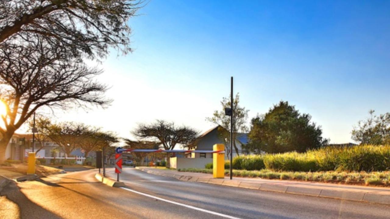 Caza Blanca Apartments Boksburg Εξωτερικό φωτογραφία