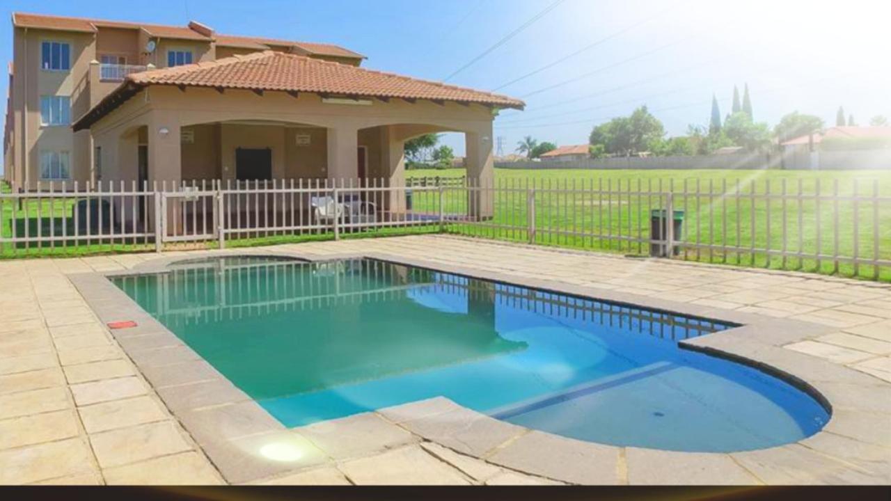 Caza Blanca Apartments Boksburg Εξωτερικό φωτογραφία